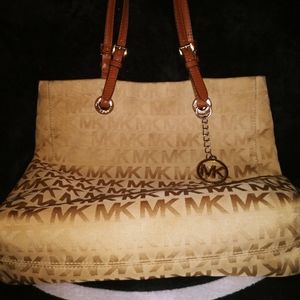 Micheal Kors Handbag